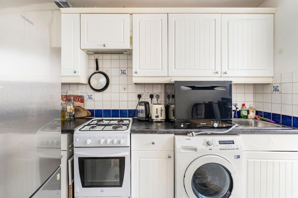 Apartament Quaintgarden Apartment@near Tower Bridge & Big Ben Londra